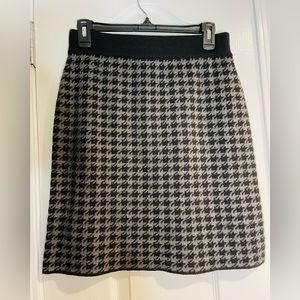 Willi Smith Women’s Knit Skirt, Houndstooth Plaid, Size Small